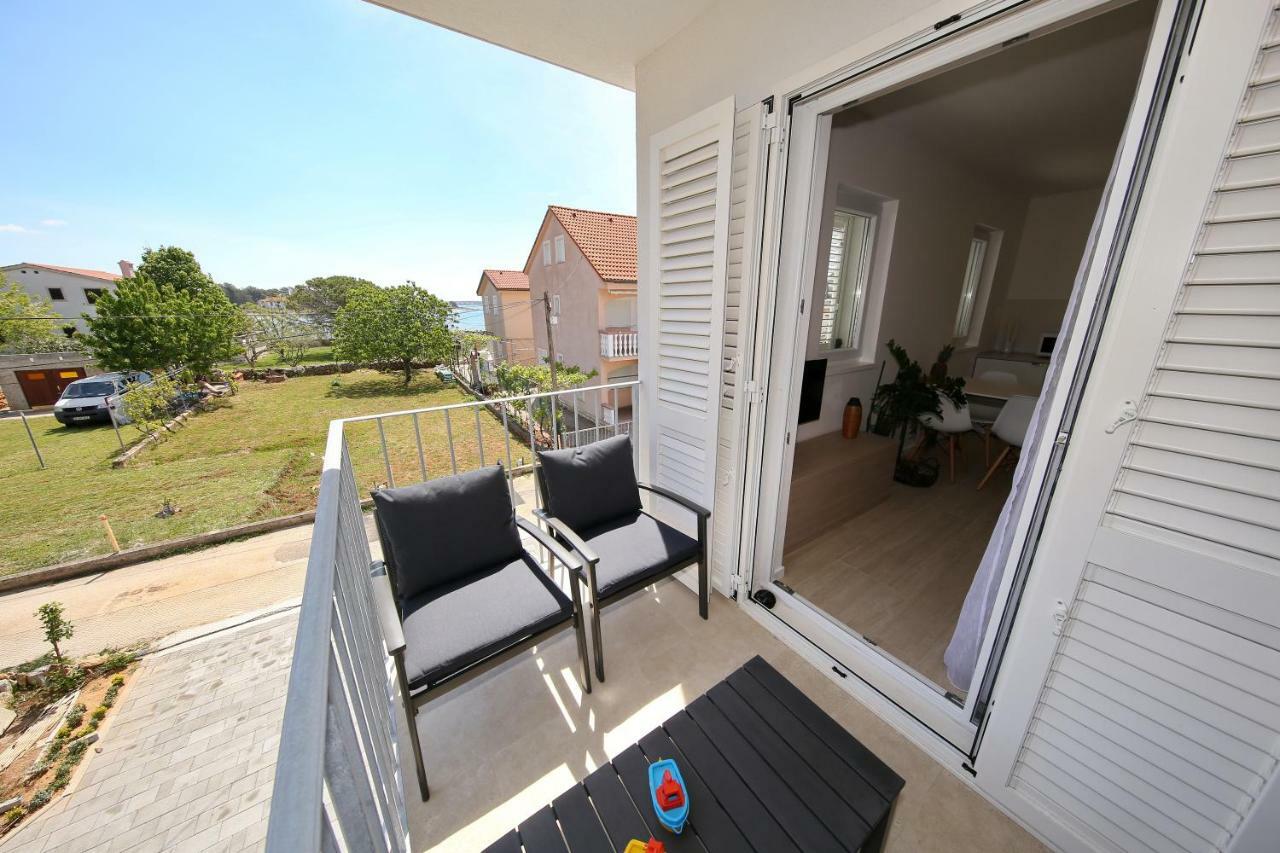 Valadar Apartments Privlaka  Kültér fotó